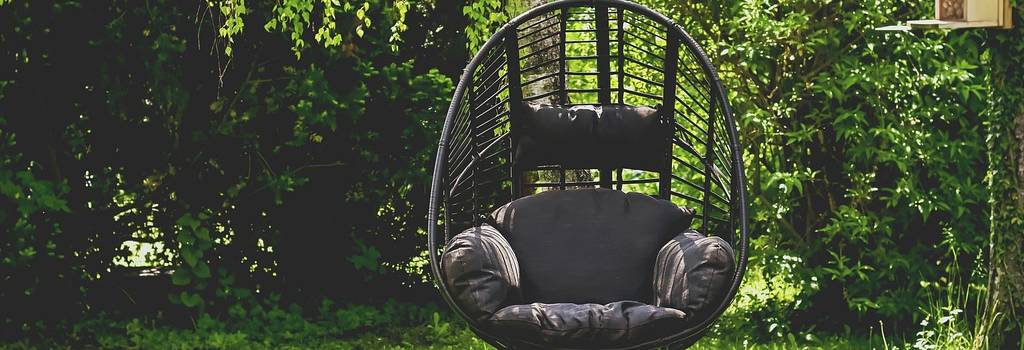 10 Conversation Starters Questions About Garden Furniture
