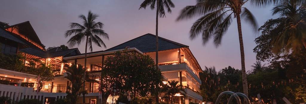 10 Conversation Starters Questions About Luxury Travel